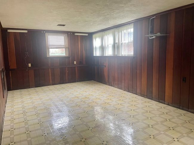 334 Old Kentucky Tpke, House other with 4 bedrooms, 3 bathrooms and null parking in Cedar Bluff VA | Image 16
