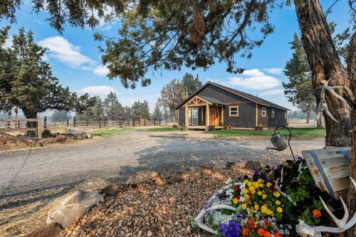 2575 Se Maphet Rd, Prineville, OR, 97754-8566 | Card Image