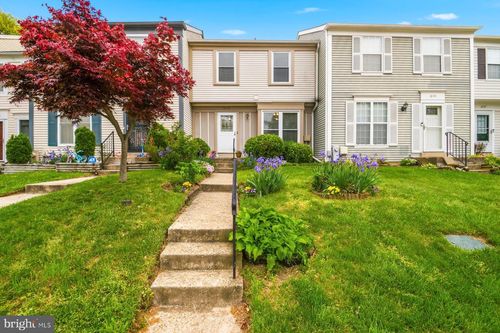 8153 Turn Loop Rd, GLEN BURNIE, MD, 21061-1111 | Card Image