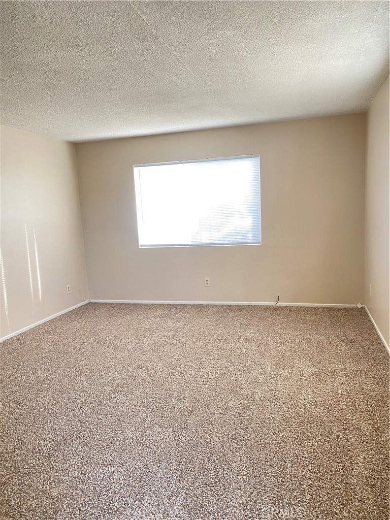 Residential Income in Hemet 4