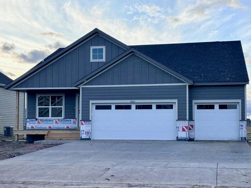 5905 S Coneflower Ave, Sioux Falls, SD, 57108-4572 | Card Image