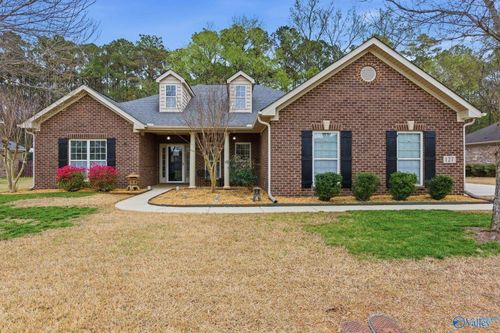 127 Sage Willow Dr Sw, Madison, AL, 35756-8286 | Card Image