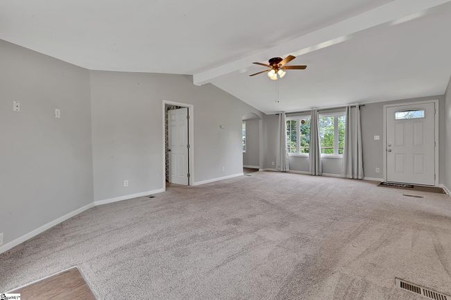 381 Cox Rd, House other with 3 bedrooms, 2 bathrooms and null parking in Greer SC | Image 4