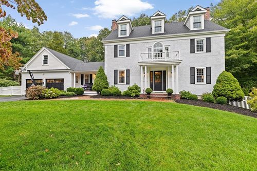 11 Golfview Dr, Hingham, MA, 02043-2633 | Card Image