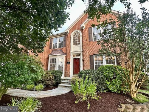 5570 La Vista Dr, ALEXANDRIA, VA, 22310-1252 | Card Image