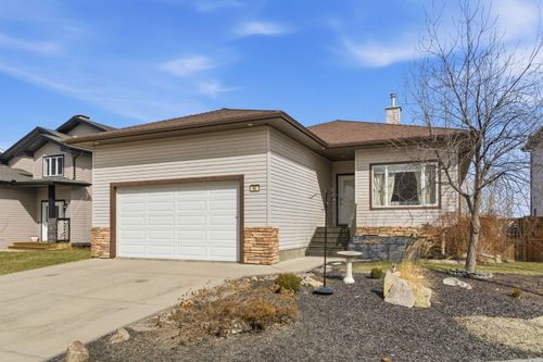 10 Goddard Cir, Carstairs, AB, T0M0W0 | Card Image