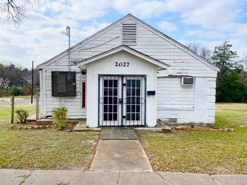 2027 Lamont Ave, Dallas, TX, 75216-2134 | Card Image