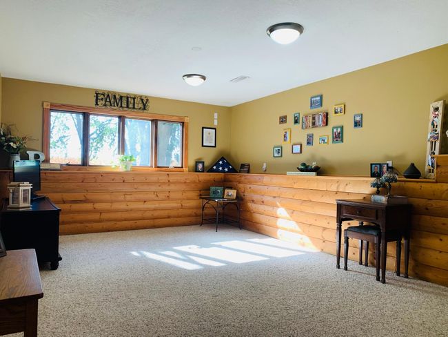 Family Room - Lower | Image 21