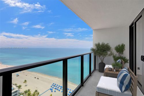 2404-2301 S Ocean Dr, Hollywood, FL, 33019-2626 | Card Image