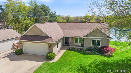 9760 Jade Dr, Allendale, MI, 49401-8041 | Card Image