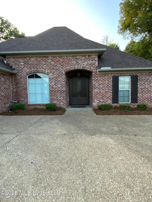785 Creston Dr, Byram, MS, 39272-3001 | Card Image