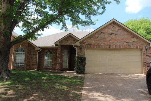 2305 Hickory Leaf Ln, Flower Mound, TX, 75022-4946 | Card Image