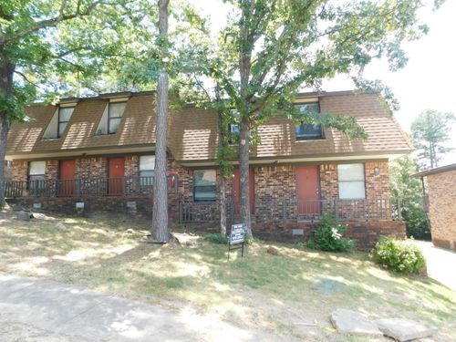 9 Meredith Ct, Little Rock, AR, 72227-4954 | Card Image