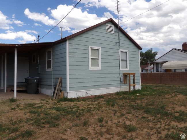 126 6 Th W, House other with 2 bedrooms, 1 bathrooms and 2 parking in East Carbon UT | Image 6