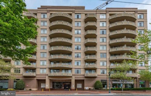 811-4801 Fairmont Ave, BETHESDA, MD, 20814-6049 | Card Image