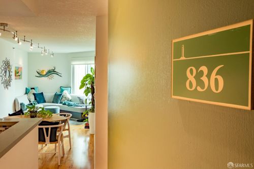 apt-836-240 Lombard St, San Francisco, CA, 94111-1163 | Card Image