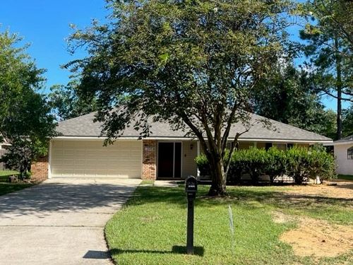 208 Lake Village Blvd, Slidell, LA, 70461-3614 | Card Image