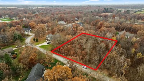 3380 Rachel Ln, Wheatfield, IN, 46392-7464 | Card Image