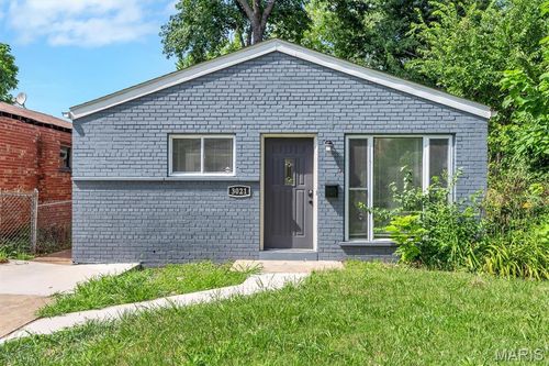 3021 Henrietta St, Saint Louis, MO, 63104-1407 | Card Image