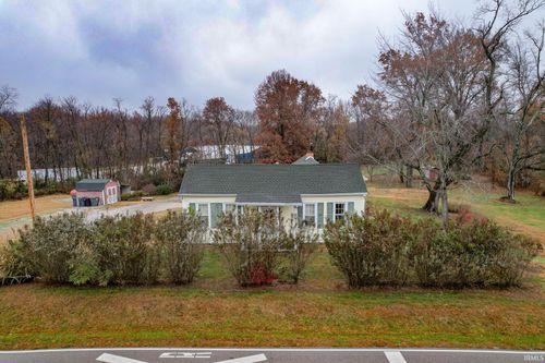 300 W Degonia Rd, Boonville, IN, 47601-9791 | Card Image