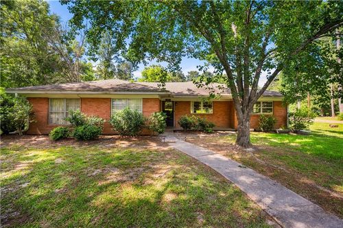 300 Arkansas St, Winnfield, LA, 71483-2506 | Card Image