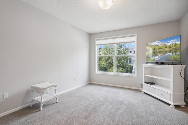 Owner's/Master Bedroom - West Exposure | Image 16