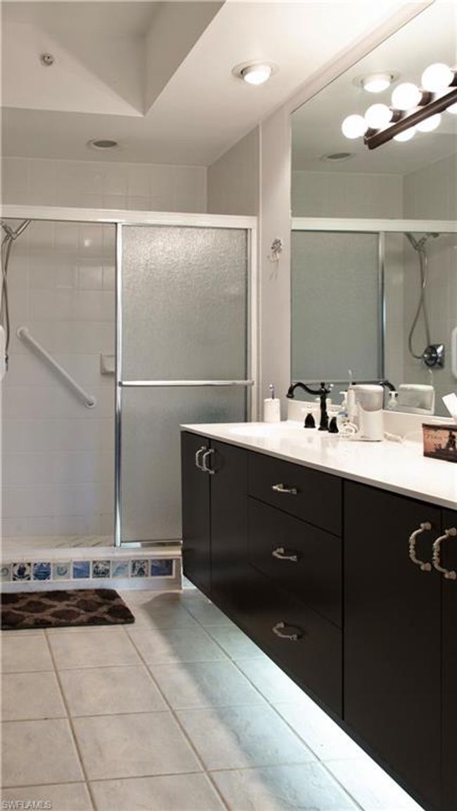 APT-401 - 6600 Beach Resort Dr, Condo with 2 bedrooms, 2 bathrooms and 1 parking in NAPLES FL | Image 12