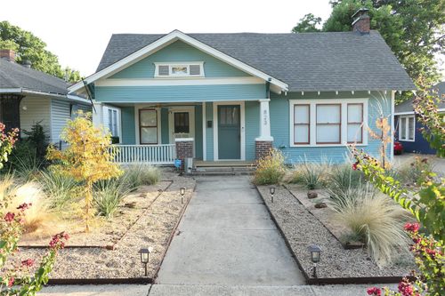 823 Grandview Ave, Dallas, TX, 75223-1511 | Card Image