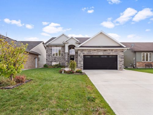 3597 Carver St, Fort Erie, ON, L0S1S0 | Card Image