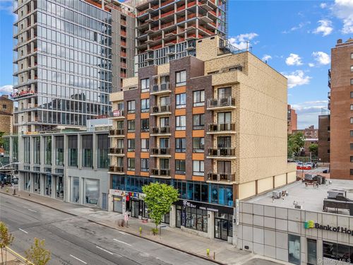 3c-138 Northern Blvd, Flushing, NY, 11354-3406 | Card Image