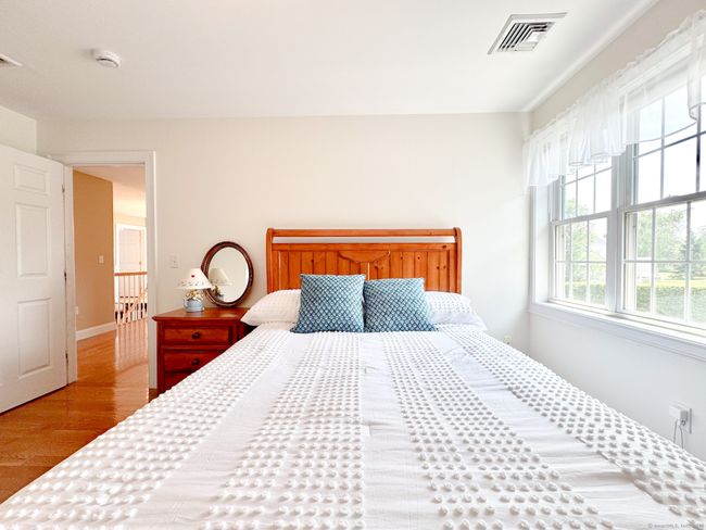 197 Shadow Pond Ln, House other with 4 bedrooms, 4 bathrooms and 6 parking in Suffield CT | Image 26