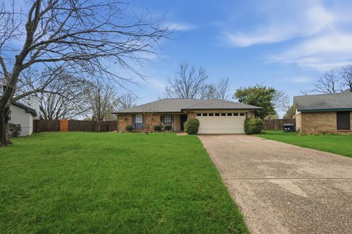 1110 Hemphill Ct, Cleburne, TX, 76033-6541 | Card Image