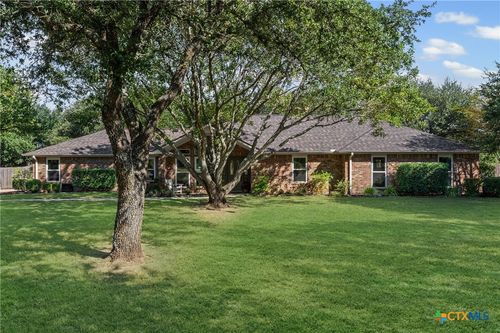 3601 North Dr, Belton, TX, 76513-5136 | Card Image