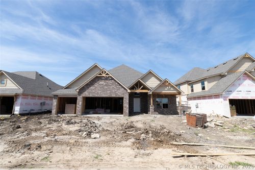 2916 E Northampton St, Broken Arrow, OK, 74014-3584 | Card Image