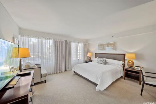 901-223 Saratoga Rd, Honolulu, HI, 96815-1942 | Card Image