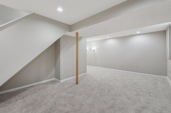 1016 Pebble Brook Dr, House other with 4 bedrooms, 3 bathrooms and null parking in Columbus OH | Image 29