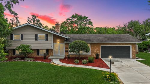 740 Pettibone St, Crown Point, IN, 46307 | Card Image
