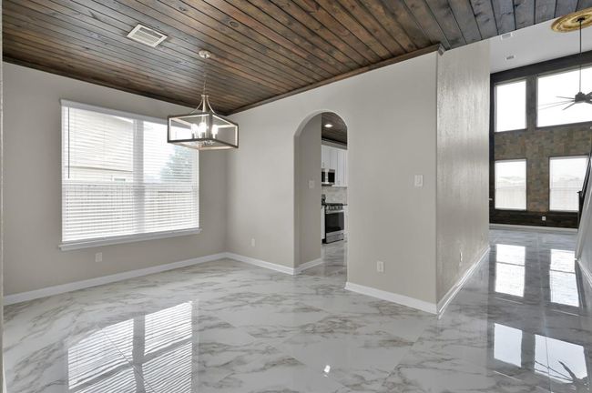 Dining Room. | Image 9