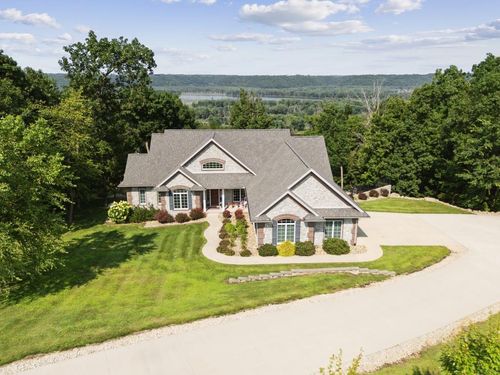 358 Blue Heron Ln, Guttenberg, IA, 52052-9608 | Card Image