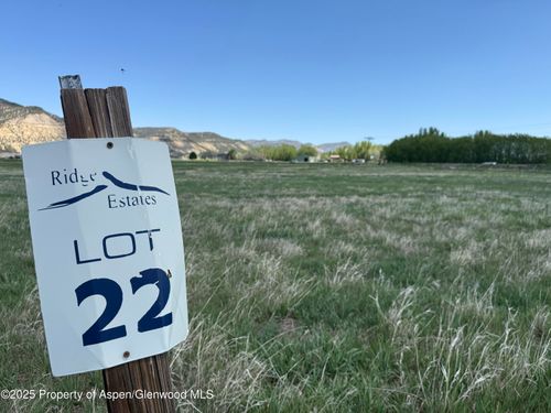 1000 Flag Creek Dr, Meeker, CO, 81641-7724 | Card Image