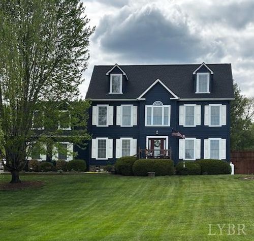 5323 Crossbow Dr, Pulaski, VA, 24301-6075 | Card Image