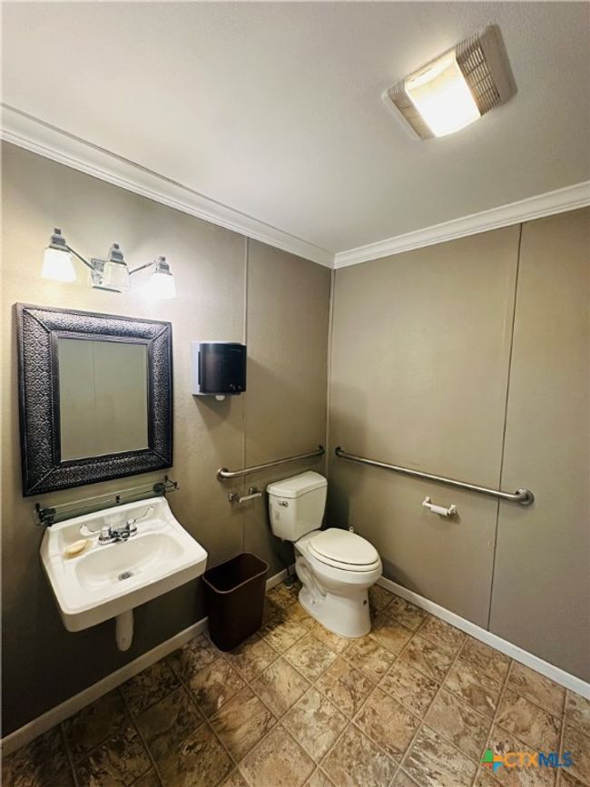 handicap accessible bathroom | Image 14