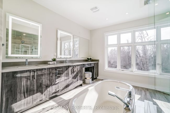 223 Factor St, House other with 4 bedrooms, 3 bathrooms and 2 parking in Kleinburg ON | Image 22