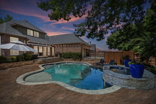 2605 Queen Elizabeth Blvd, Lewisville, TX, 75056-5794 | Card Image