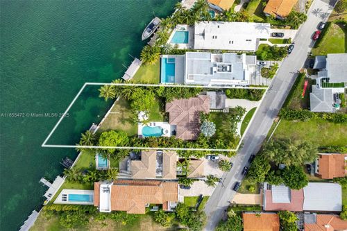 9250 Bay Dr, Surfside, FL, 33154-3026 | Card Image