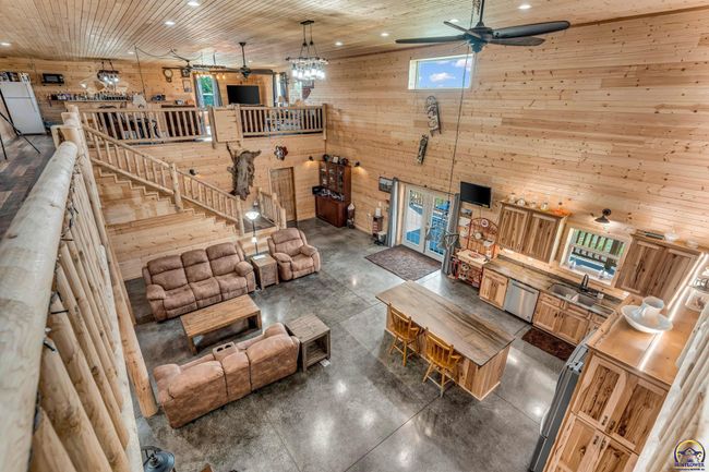 14426 110 Th St, House other with 5 bedrooms, 3 bathrooms and null parking in Oskaloosa KS | Image 8