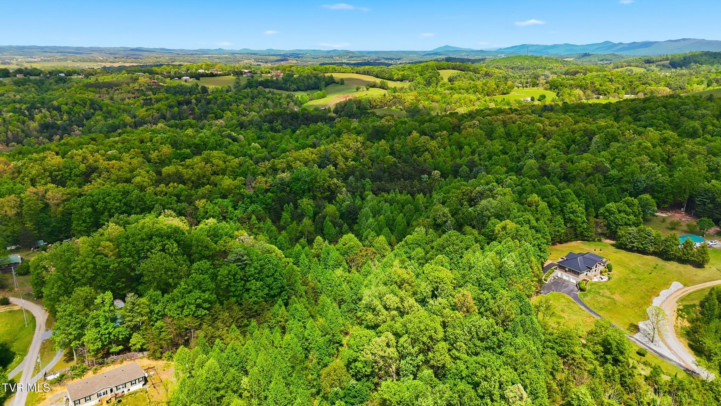 Land in Afton