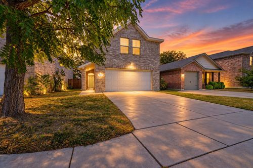 765 River Hill Ln, Fort Worth, TX, 76114-3165 | Card Image