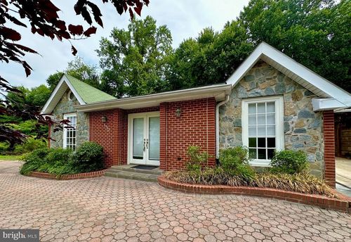 6312 Old Dominion Dr, MCLEAN, VA, 22101-4117 | Card Image