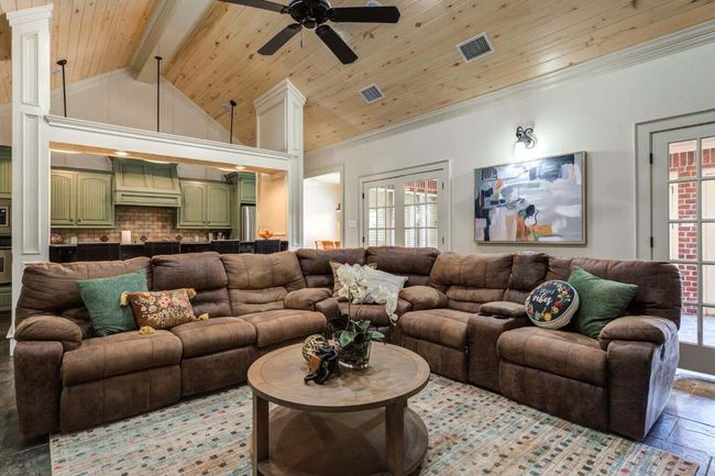 1403 10 Th St, House other with 4 bedrooms, 3 bathrooms and null parking in Shallowater TX | Image 12